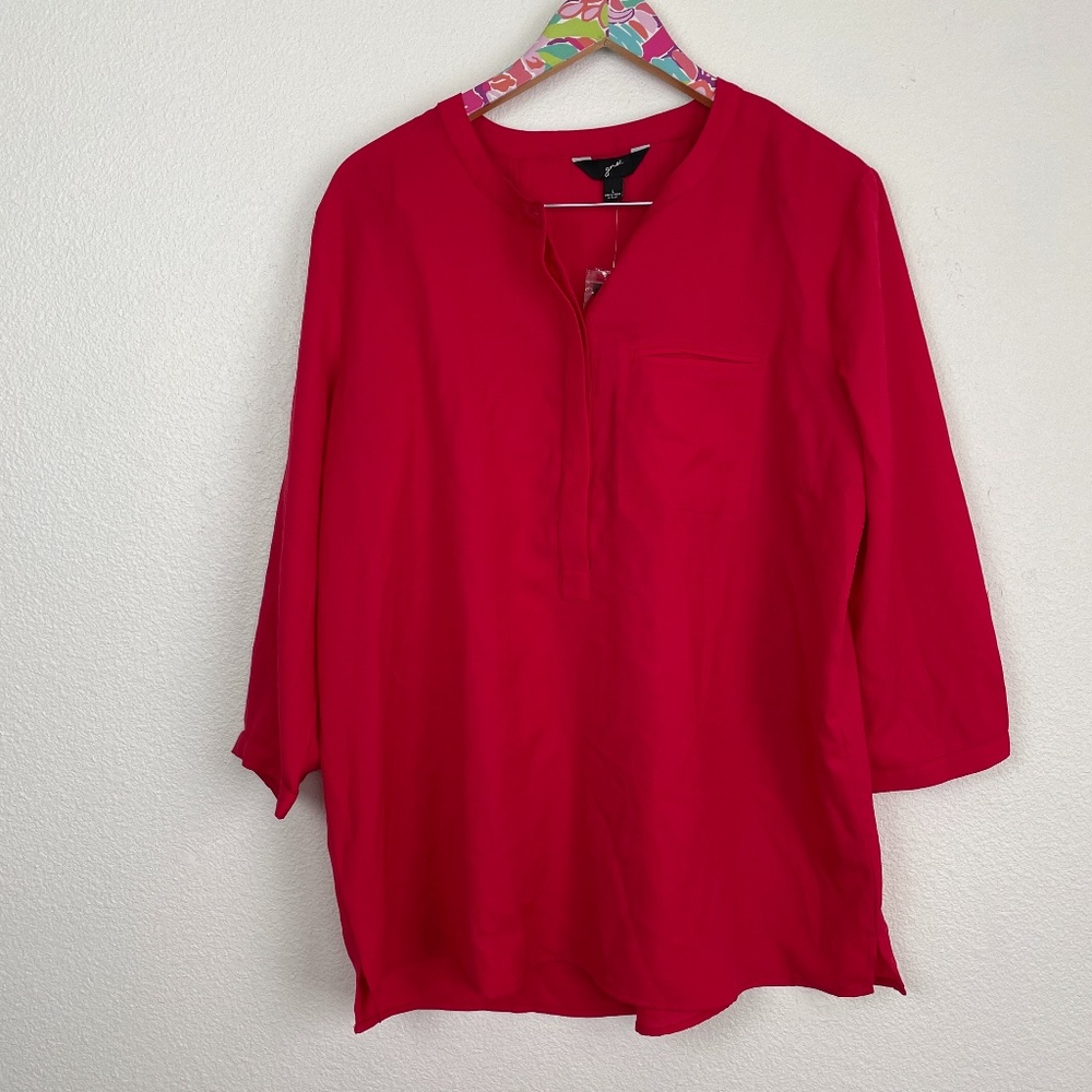 NWT red gnw blouse size L // 25